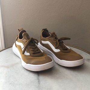 VANS UltraRange Rapidweld Sneakers